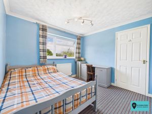 Bedroom- click for photo gallery